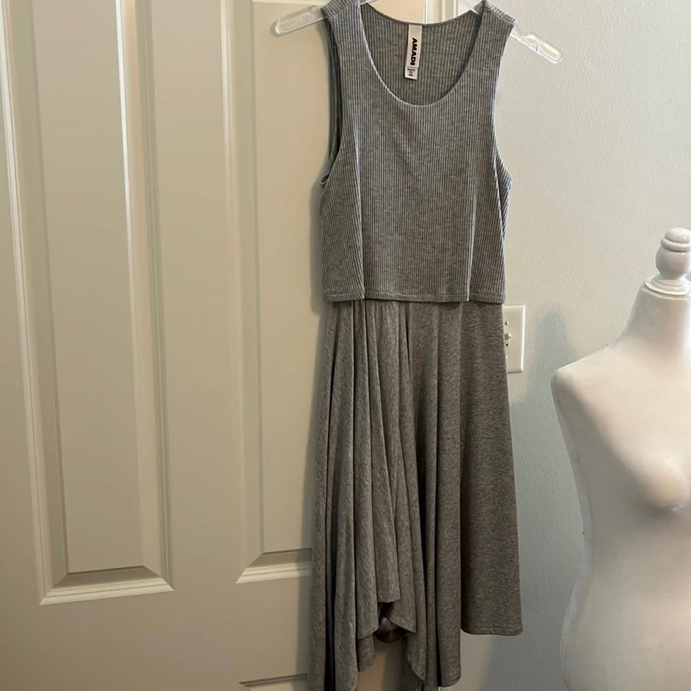 Gray knit dress - Picture 1 of 3